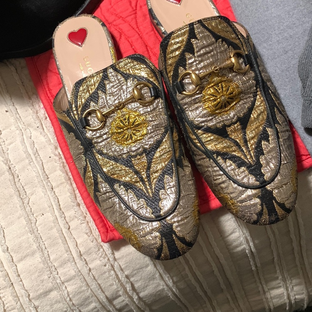 Women Gucci mules